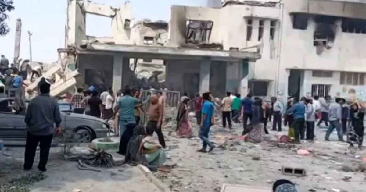 শিশুদের রক্তে লাল মিনাব: স্কুলে মার্কিন-ইসরায়েলি হামলায় নিহত বেড়ে ১৮০