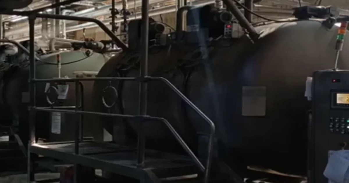 তীব্র গ্যাস সংকট: উৎপাদন কমে অর্ধেক, লোকসানের মুখে পোশাক খাত