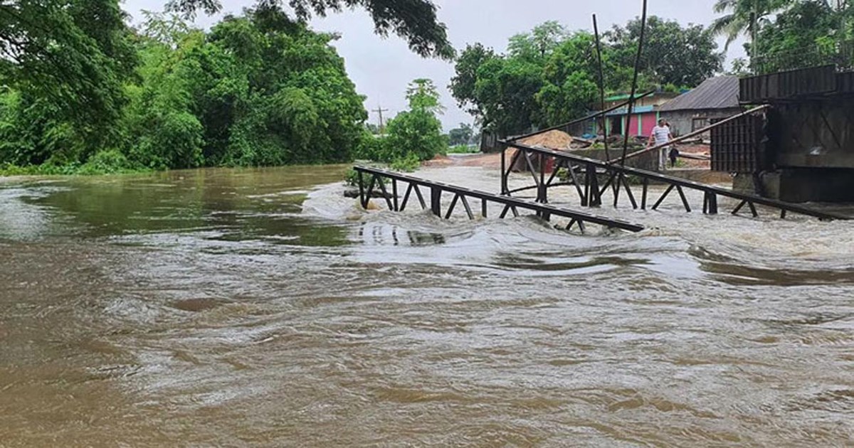 ৩ নদীর পানি বিপৎসীমার ওপরে ওঠার সম্ভাবনা