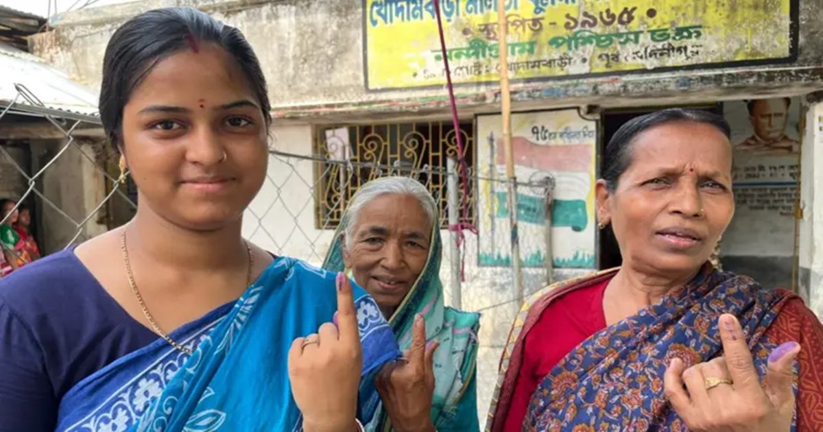 ‘অস্তিত্ব রক্ষার’ ভোট: পশ্চিমবঙ্গে ভাঙল সব রেকর্ড, কাঠগড়ায় কেন্দ্রীয় বাহিনী