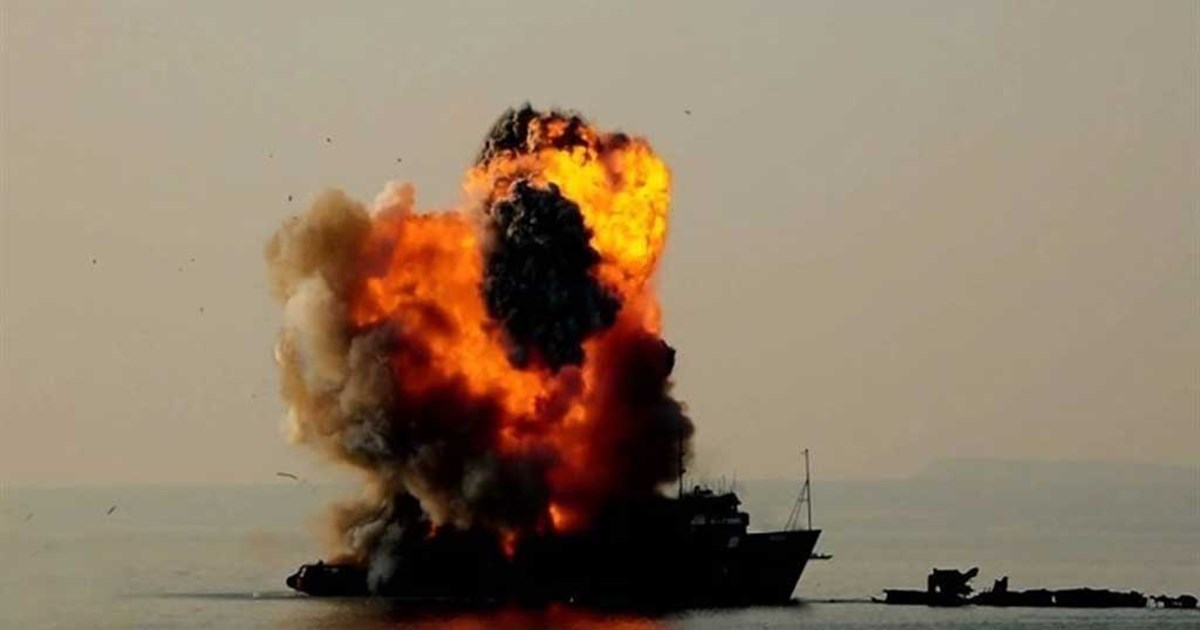 হরমুজ প্রণালিতে তেলের ট্যাঙ্কারে ইরানের ড্রোন হামলা