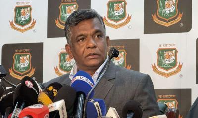 আইসিসি-পাকিস্তানের জরুরি সভায় যোগ দিতে লাহোরে বুলবুল