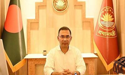 ছুটির দিনেও অফিস করছেন প্রধানমন্ত্রী তারেক রহমান