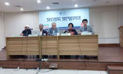 গণভোট ও নির্বাচন নিয়ে ইসি-সরকারের সমন্বয়হীনতার অভিযোগ টিআইবির