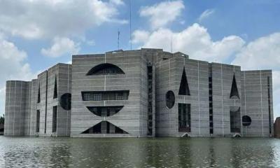 সংসদ নেই, স্পিকার নেই; নতুন সরকারের শপথ কে পড়াবেন?