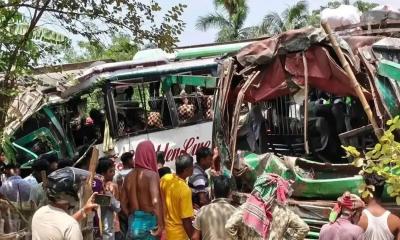 ঈদের ১৩ দিনে সড়কে ঝরল ২৮১ প্রাণ