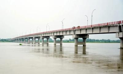 খুলে দেয়া হলো ব্যারাজের ৪৪ জলকপাট