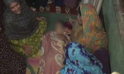 একই খাটে মা-ছেলের মরদেহ, হত্যা না আত্মহত্যা?