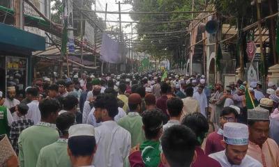 চট্টগ্রামে ঐতিহাসিক জশনে জুলুসে লাখো মানুষের ঢল