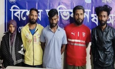 সাভারে ডিবির পৃথক অভিযানে নারীসহ ৫ মাদক কারবারি গ্রেপ্তার