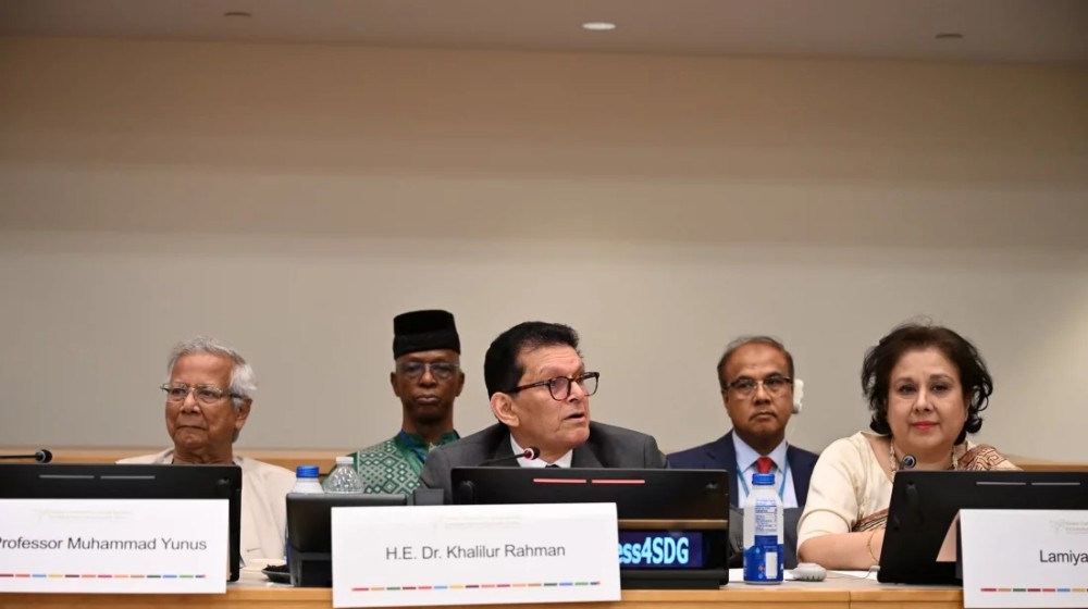 ‘মানুষকে সমস্যা নয়, সমাধানের কারিগর হিসেবে দেখতে হবে’: ড. খলিলুর রহমান