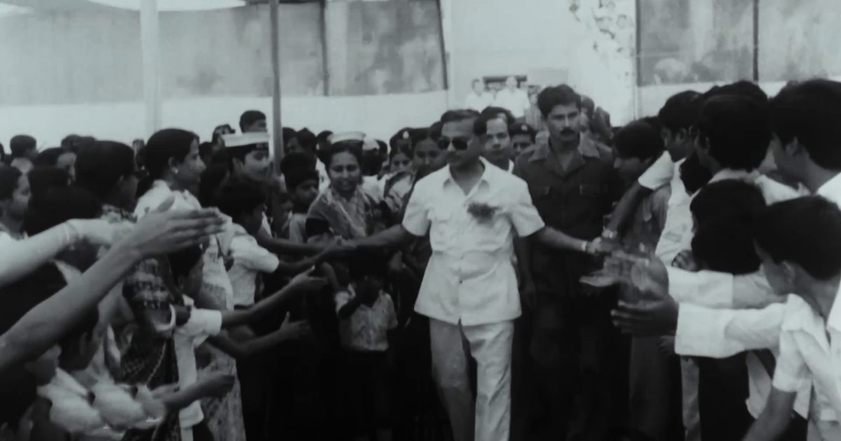 গণতন্ত্রের চাকা ঘোরানো থেকে সার্ক গঠন: এক ক্ষণজন্মা রাষ্ট্রনায়কের চালচিত্র