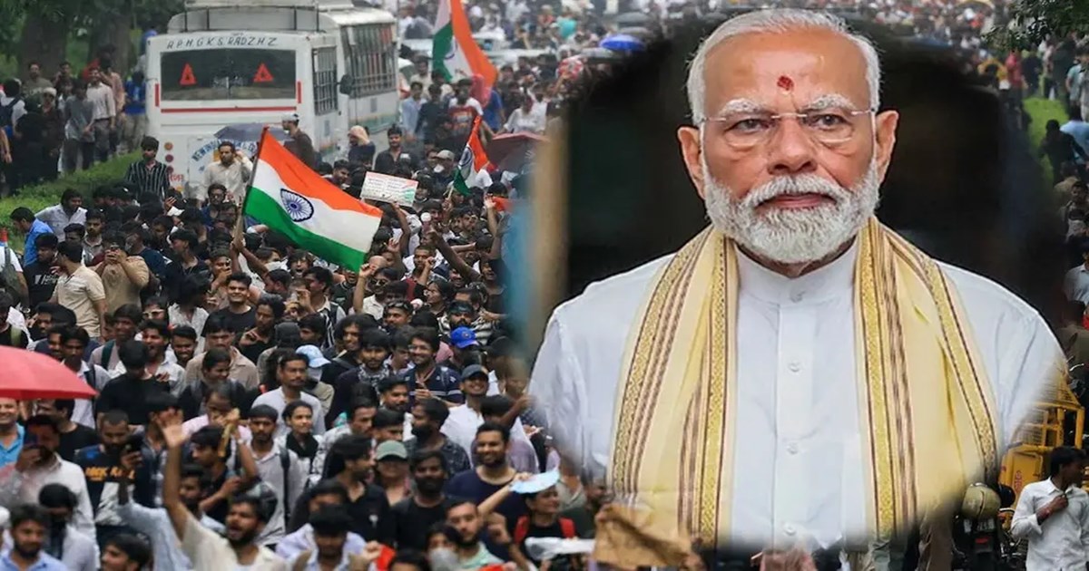 ফাস্ট ট্র্যাক আদালতের ঘোষণা মোদির, শিক্ষামন্ত্রীর পদত্যাগের দাবিতে অচল দিল্লি