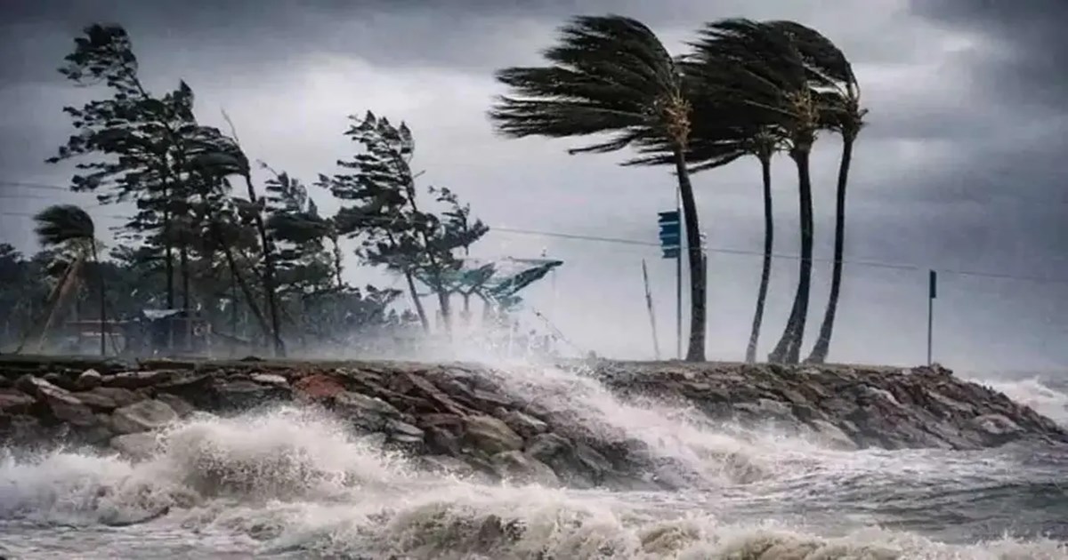 ঢাকাসহ ১২ অঞ্চলে ঝোড়ো হাওয়াসহ বৃষ্টির পূর্বাভাস, নদীবন্দরে সতর্কসংকেত