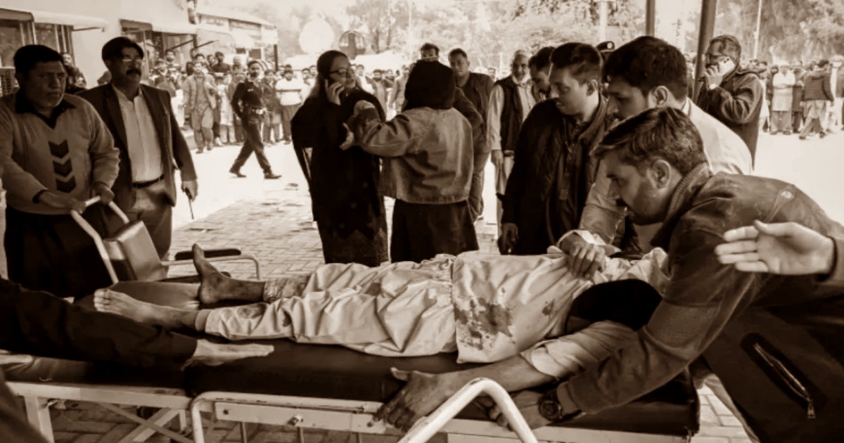 পাকিস্তানের মসজিদে হামলা: নিহতের সংখ্যা বেড়ে ৩১, আহত ১৬৯