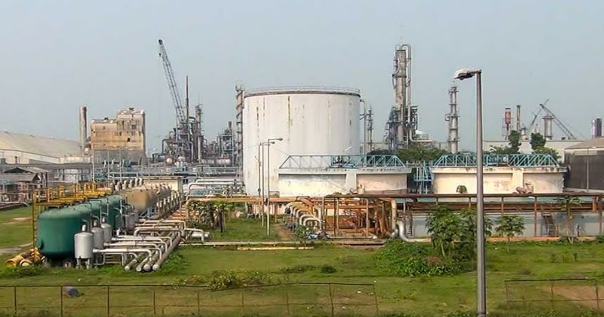 চালুর দুদিনের মাথায় ফের বন্ধ যমুনা সার কারখানার উৎপাদন
